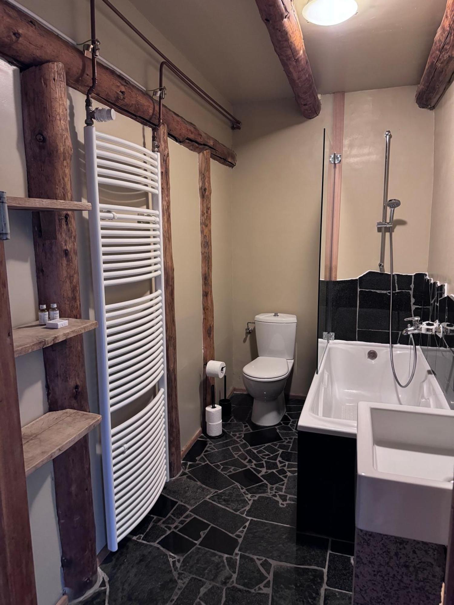 Buteo Chambres D'Hotes & Espresso Lesterny Buitenkant foto